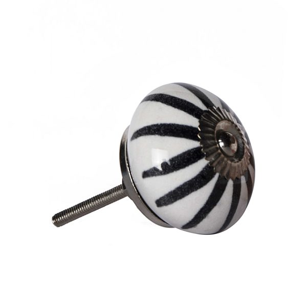 1.5" x 1.5" x 1.5" White Black and Silver  Knobs 12 Pack - Image 3