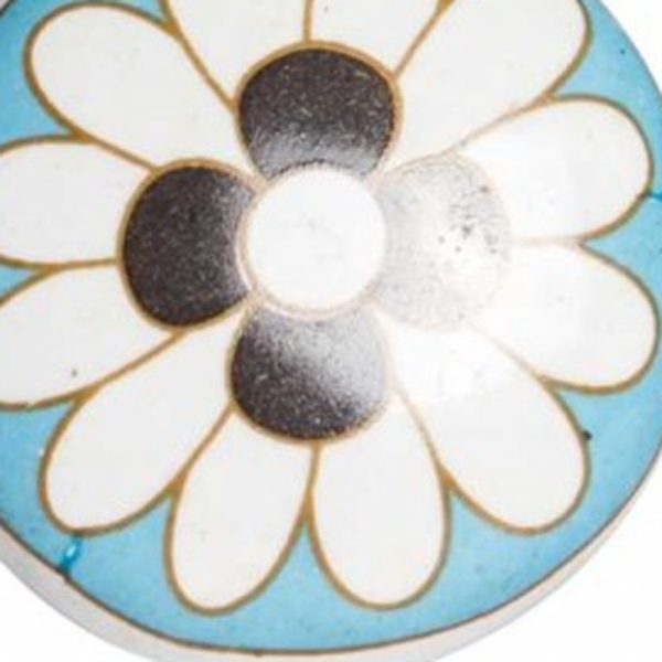 Floral White and Sky Blue Set of 12 Knobs - Image 4