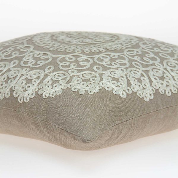 20" x 0.5" x 20" Traditional Tan Pillow Cover - Image 5
