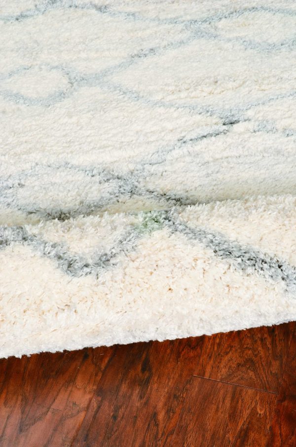 5'x8' Ivory Grey Machine Woven Chain Link Indoor Area Rug - Image 5