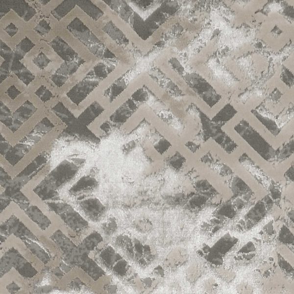 5' x 8' Sand Silver Geometric Maze Pattern Indoor Area Rug - Image 2