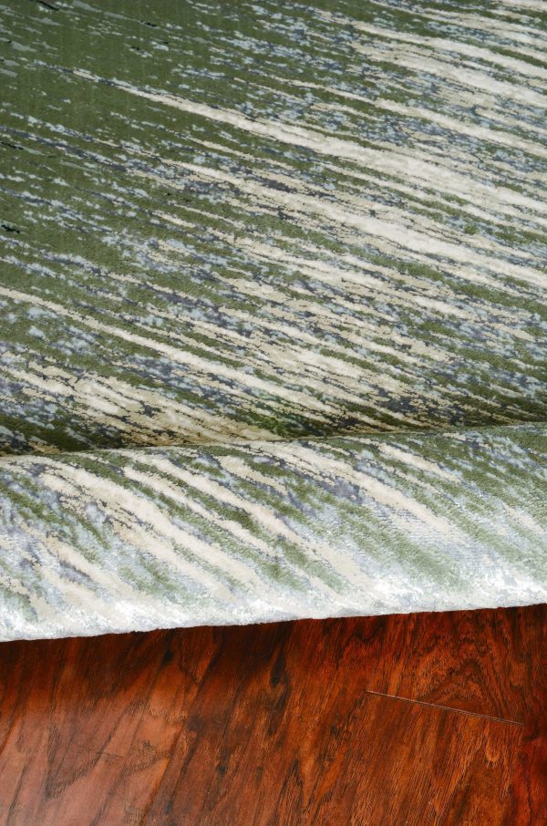 5'x8' Silver Grey Machine Woven Abstract Brushstroke Indoor Area Rug - Image 5