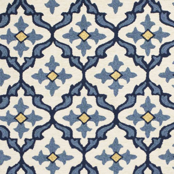 2'x3' Ivory Blue Hand Hooked UV Treated Quatrefoil Indoor Outdoor Accent Rug - Image 3