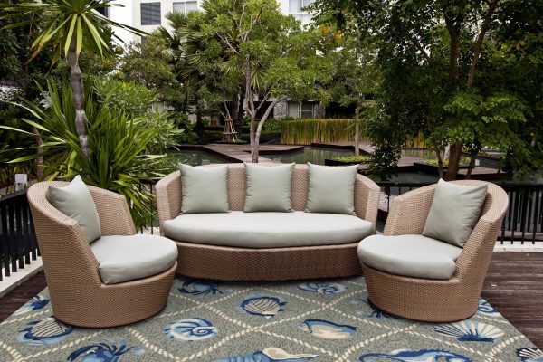2'x3' Grey Hand Hooked UV Treated Coastal Sea Life Indoor Outdoor Accent Rug - Image 2