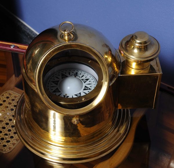 7.25" x 9" x 7" Binnacle Compass Large - Image 3