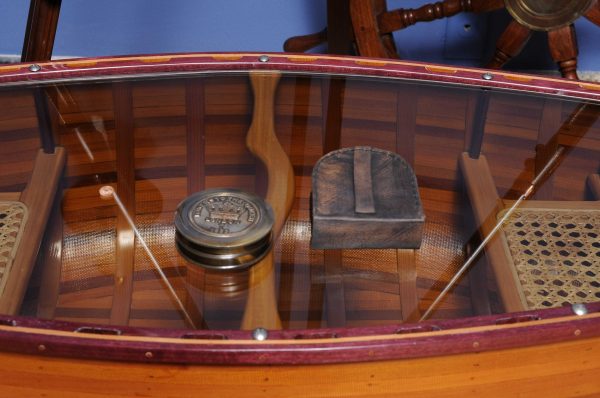 Brass Makers to the Queen Compass with Leather Case - Image 4