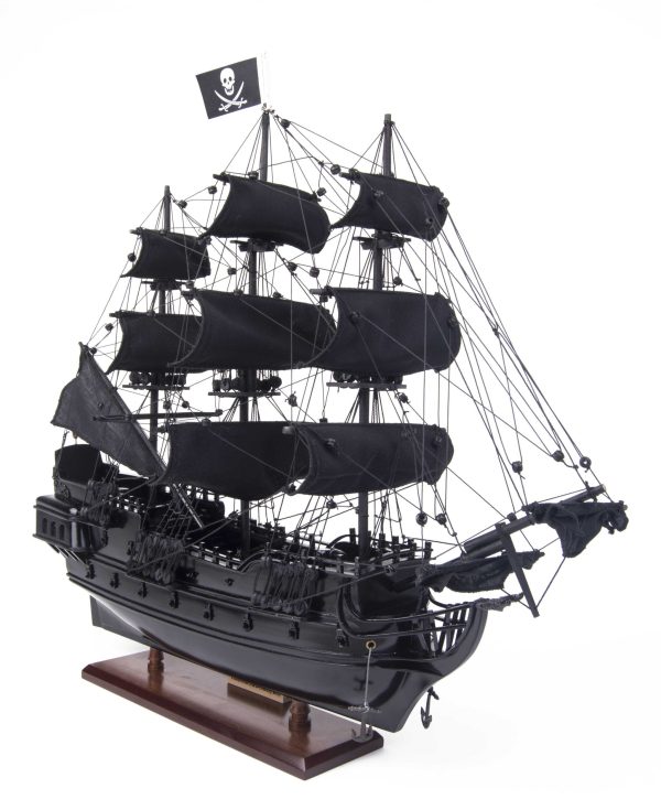 6.5" x 20" x 19"Black Pearl Pirate Ship - Image 2