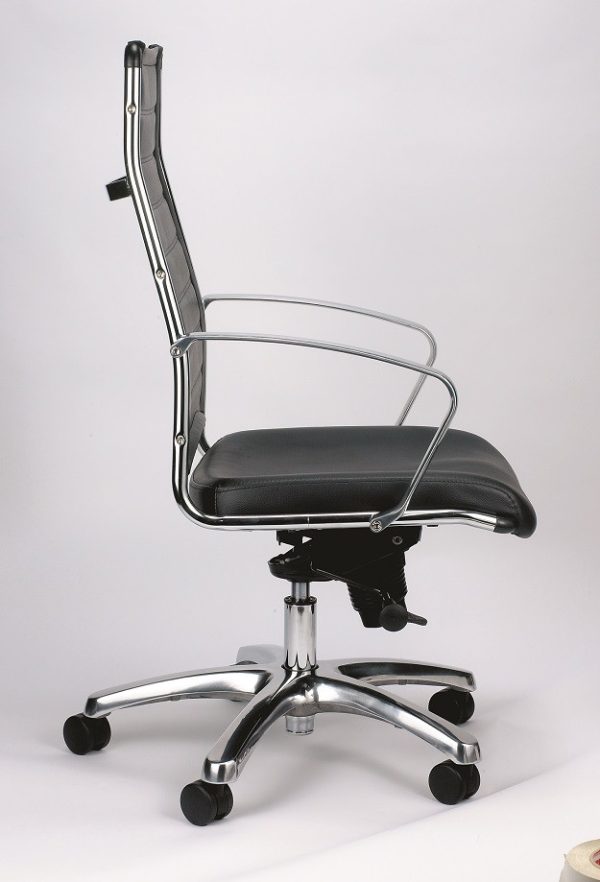 22" x 25.5" x 35.8" Black Leather Chair - Image 2