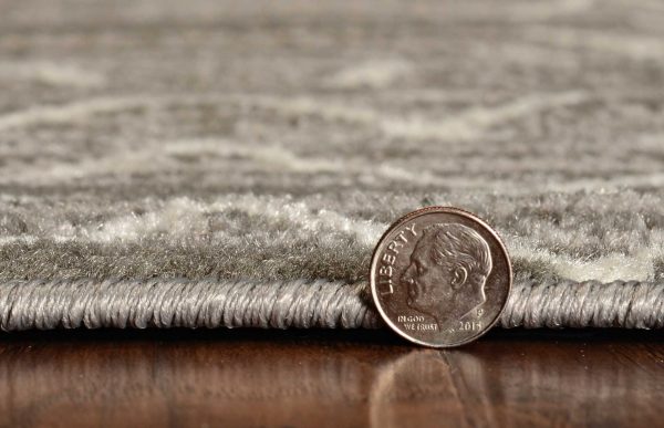 5' x 8' Gray And White Boho Geometric Area Rug - Image 3