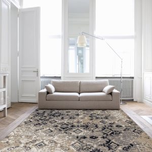 4' x 6' Ivory or Beige Vintage Area Rug