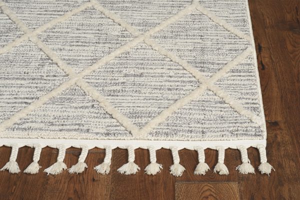 3' x 5' Ivory Grey Diamonds Area Rug with Fringe - Image 3