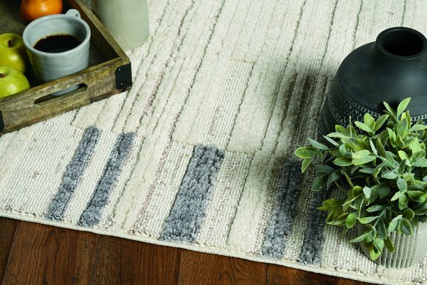 5' x 8' Ivory or Grey Abstract Brushstrokes Indoor Area Rug with Fringe - Image 2