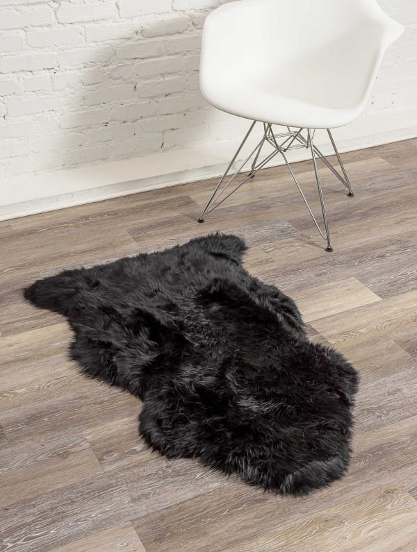 2' x 3' Black New Zealand Natural Sheepskin Rug - Image 3