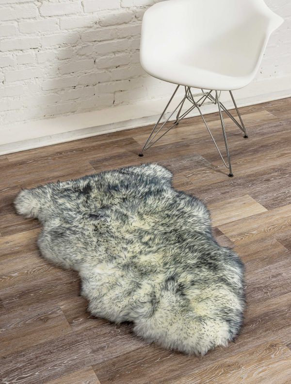 2' x 3' Gray Mist New Zealand Natural Sheepskin Rug - Image 2