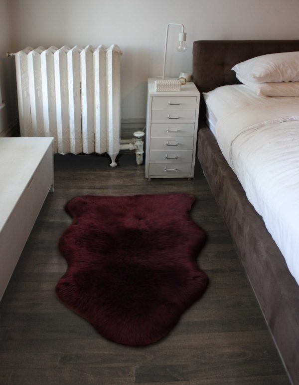 2' x 3' Burgundy New Zealand Natural Sheepskin Rug - Image 5