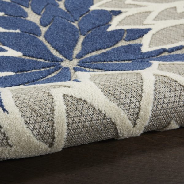 2?x 8?Ivory and Navy Indoor Outdoor Runner Rug - Image 3
