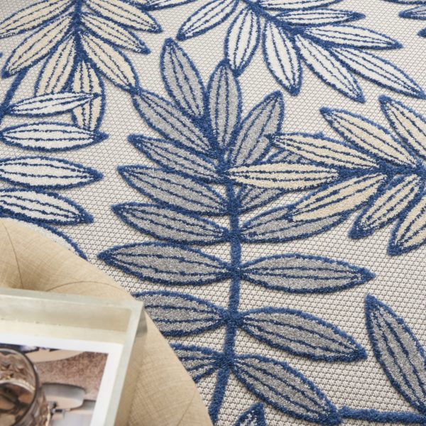 4?x 6' Ivory and Navy Leaves Indoor Outdoor Area Rug - Image 5