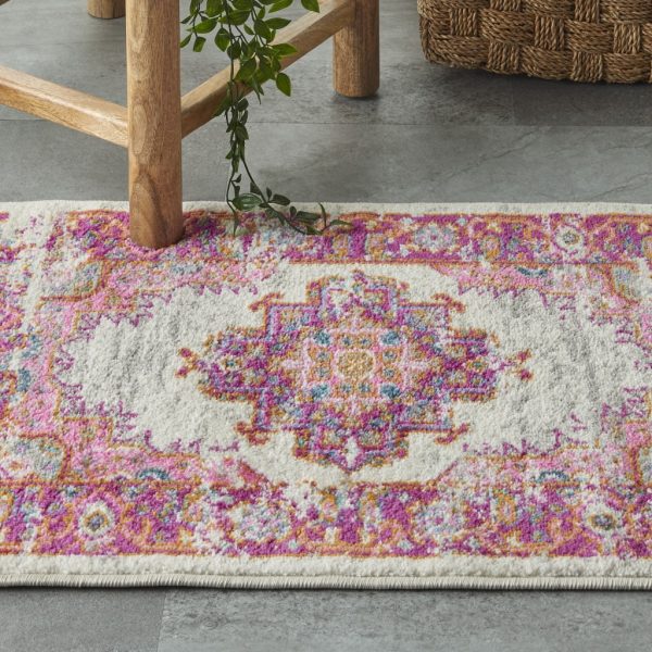 2?x 3' Ivory and Fuchsia Distressed Scatter Rug - Image 4