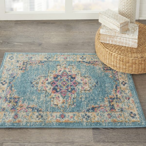 2抶3?Light Blue Distressed Medallion Scatter Rug - Image 4