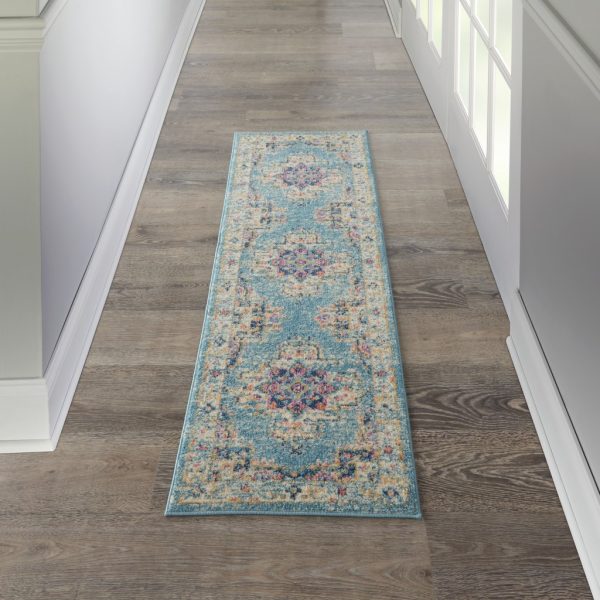 2抶6?Light Blue Distressed Medallion Runner Rug - Image 4