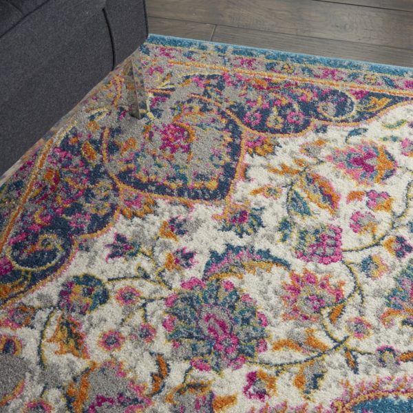 4?x 6?Pink and Blue Floral Medallion Area Rug - Image 3