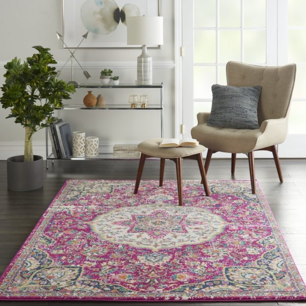 4?x 6?Pink and Ivory Medallion Area Rug - Image 4