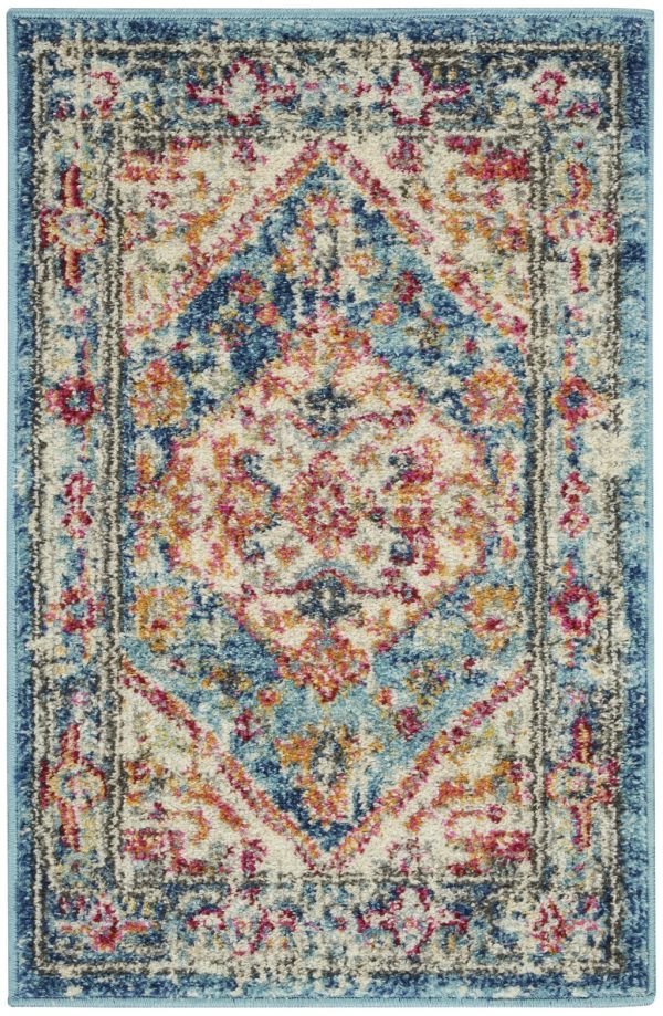 2?x 3?Ivory and Light Blue Distressed Scatter Rug