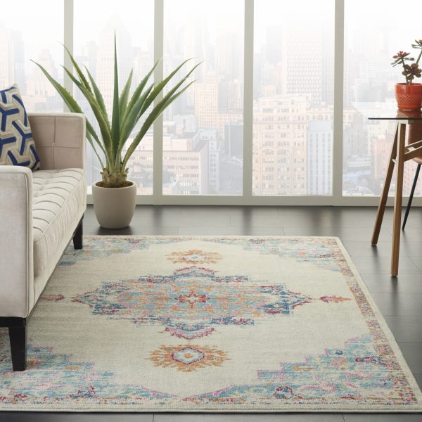 5?x 7?Gray Distressed Medallion Area Rug - Image 4