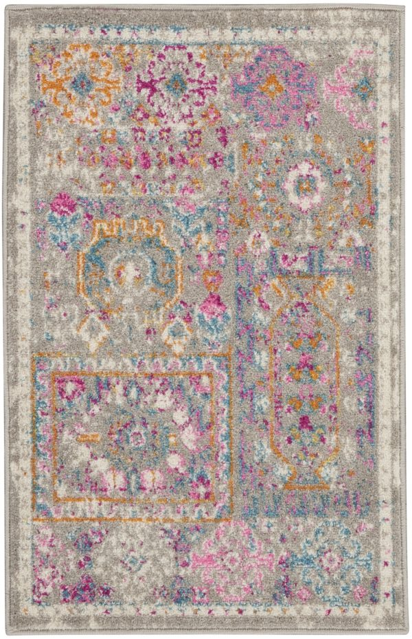2?x 3?Gray Distressed Ornamental Scatter Rug