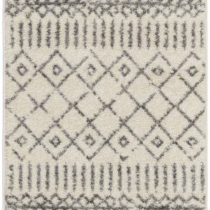 2?x 3?Ivory and Gray Geometric Scatter Rug