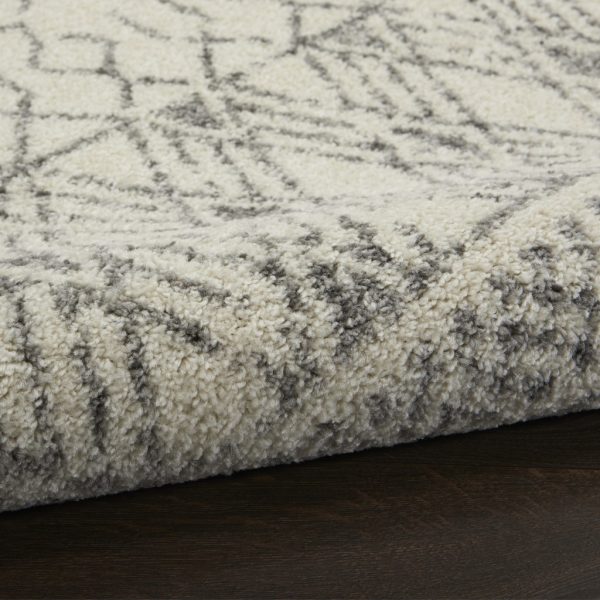 2?x 10?Ivory and Gray Geometric Runner Rug - Image 3