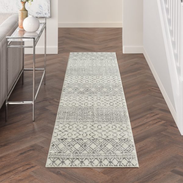 2?x 10?Ivory and Gray Geometric Runner Rug - Image 4