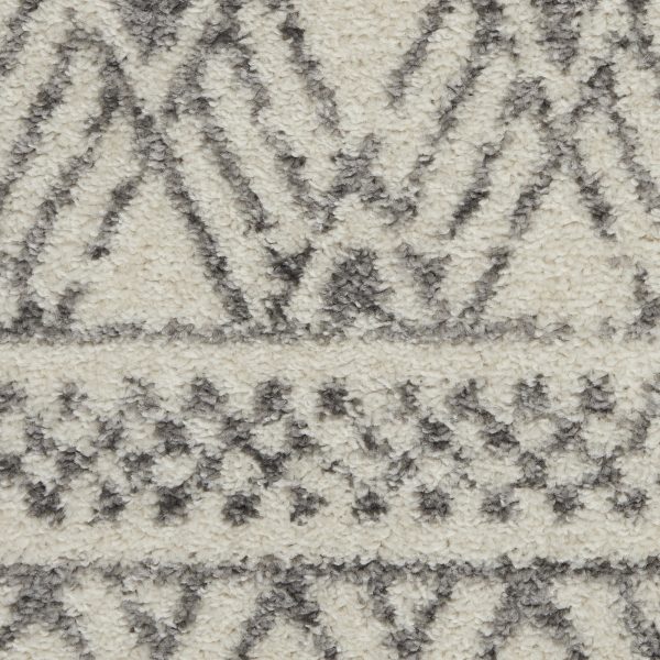 2?x 10?Ivory and Gray Geometric Runner Rug - Image 5