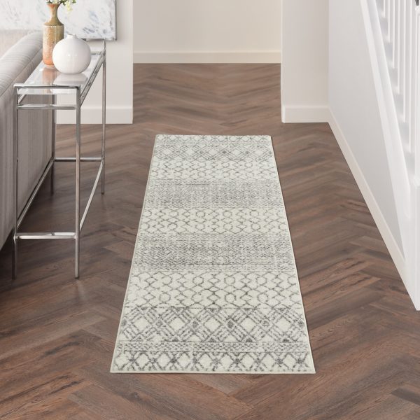 2?x 8?Ivory and Gray Geometric Runner Rug - Image 4