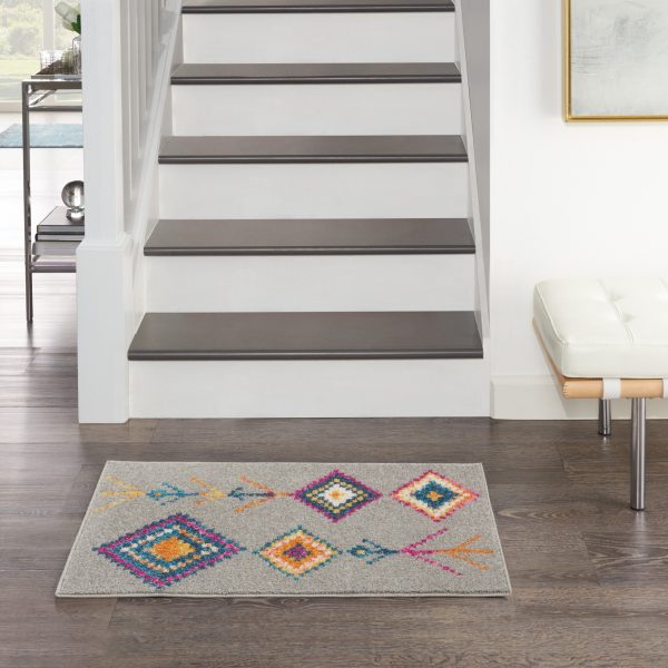 2?x 3?Gray and Multicolor Geometric Scatter Rug - Image 3