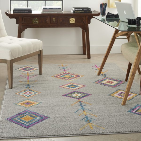 4?x 6?Gray and Multicolor Geometric Area Rug - Image 4