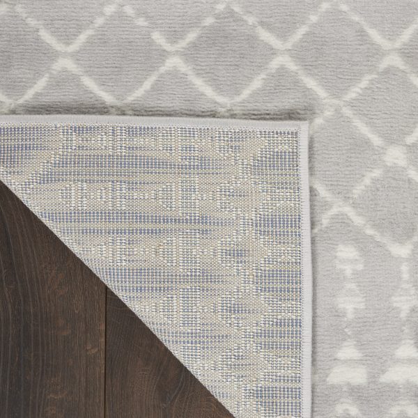 5?x 7?Gray and Ivory Berber Pattern Area Rug - Image 2