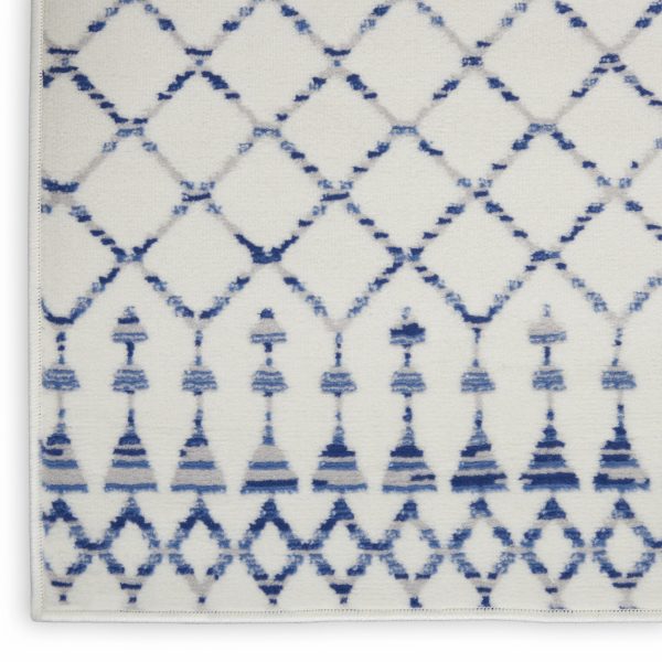 4?x 6?Ivory and Blue Berber Pattern Area Rug - Image 5