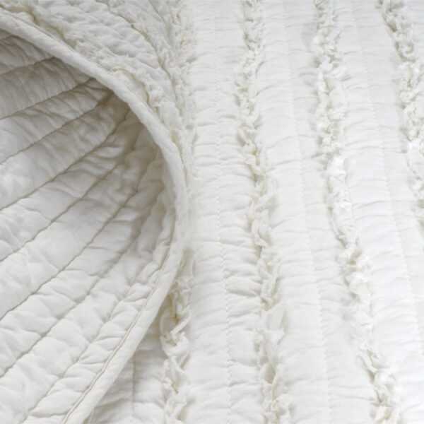 King size 3-Piece Quilt Set with 2 Pillow Shams 100% Cotton White Ruffles - Image 2