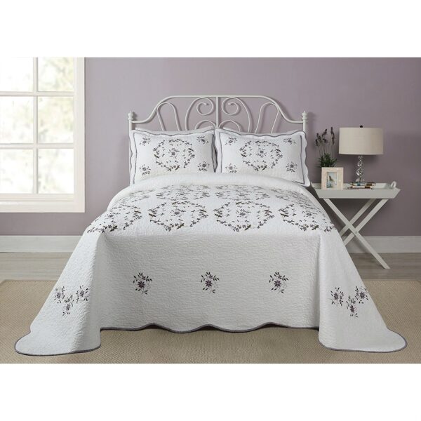 King size Cotton Bedspread with Scalloped Edges in White with Floral Print Embroidery - Image 2