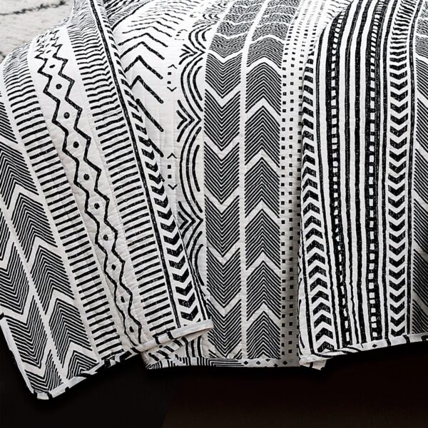 3 Piece Scandinavian Black White Reversible Cotton Set in King - Image 4