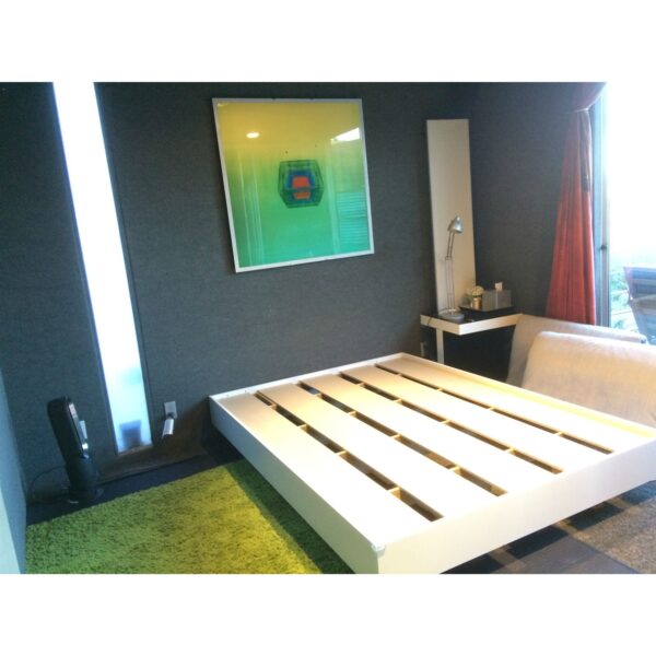 Modern Floating Style White Platform Bed Frame in Queen Size - Image 3