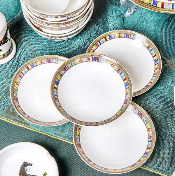 New Arrival Ceramic Dinner Set  Kitchen DESIGN Feature Bone China Dinner Set - Image 3